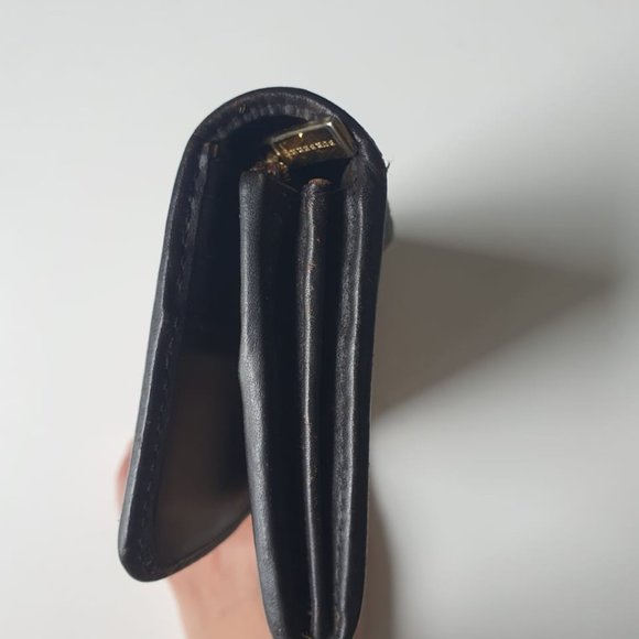 Burberry Women's Long Wallet Continental - Picture 5 of 7